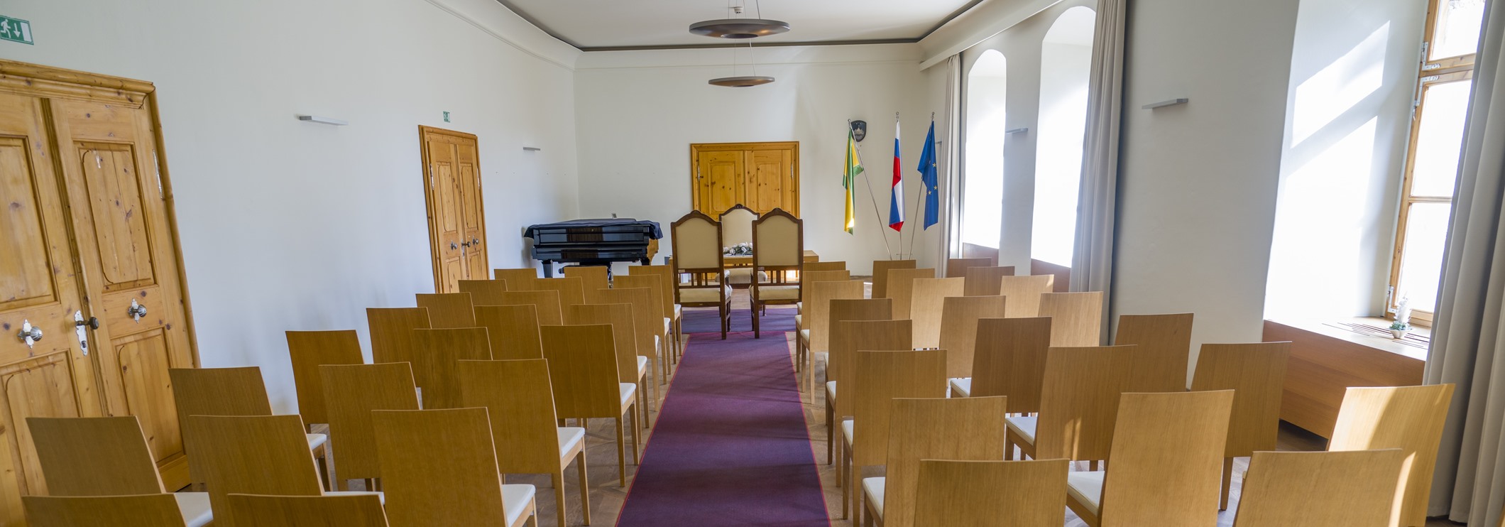 POROČNA DVORANA GRAD 